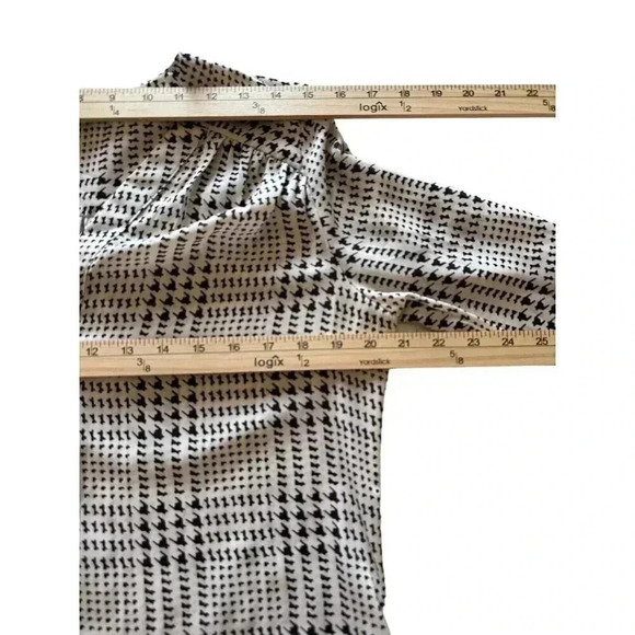 41 Hawthorn blouse women's top size Medium white and black longsleeve - Picture 10 of 13